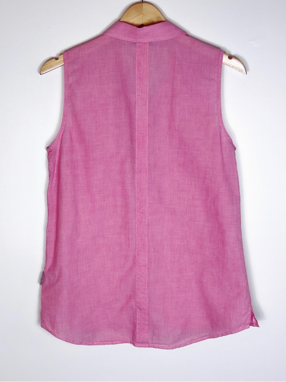 Calvin Klein Jeans Pink Sleeveless Button-Down Cotton Top - Picture 2 of 6